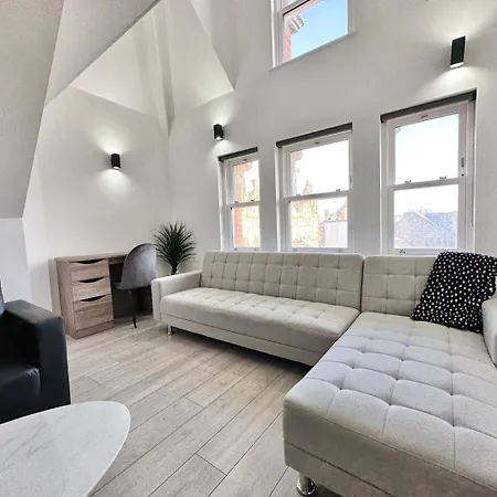 Luxury Duplex Centre *