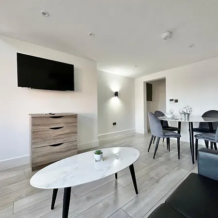 Luxury Duplex Centre * 利兹