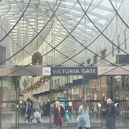 Luxury Duplex Centre 利兹